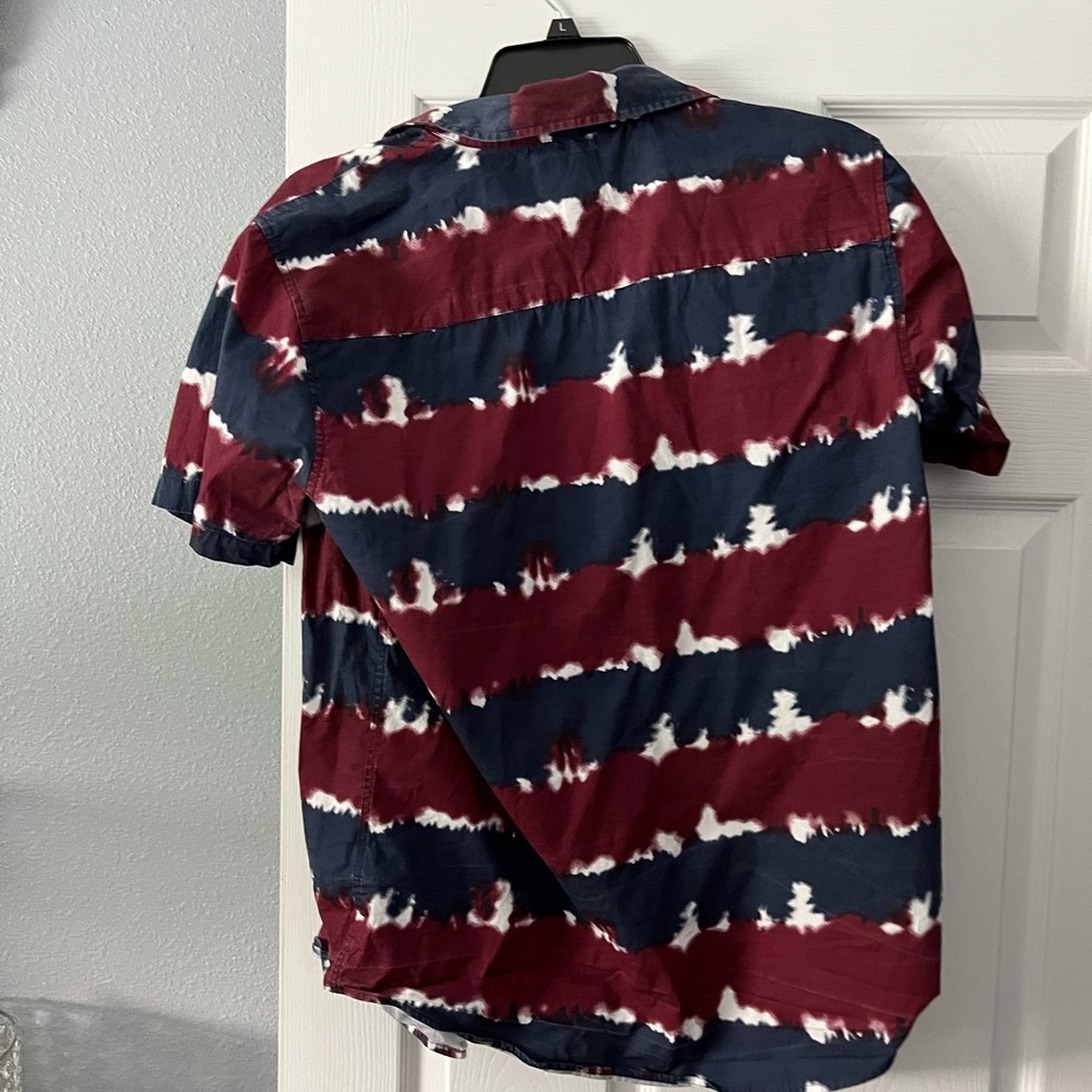 Button down short sleeve shirt